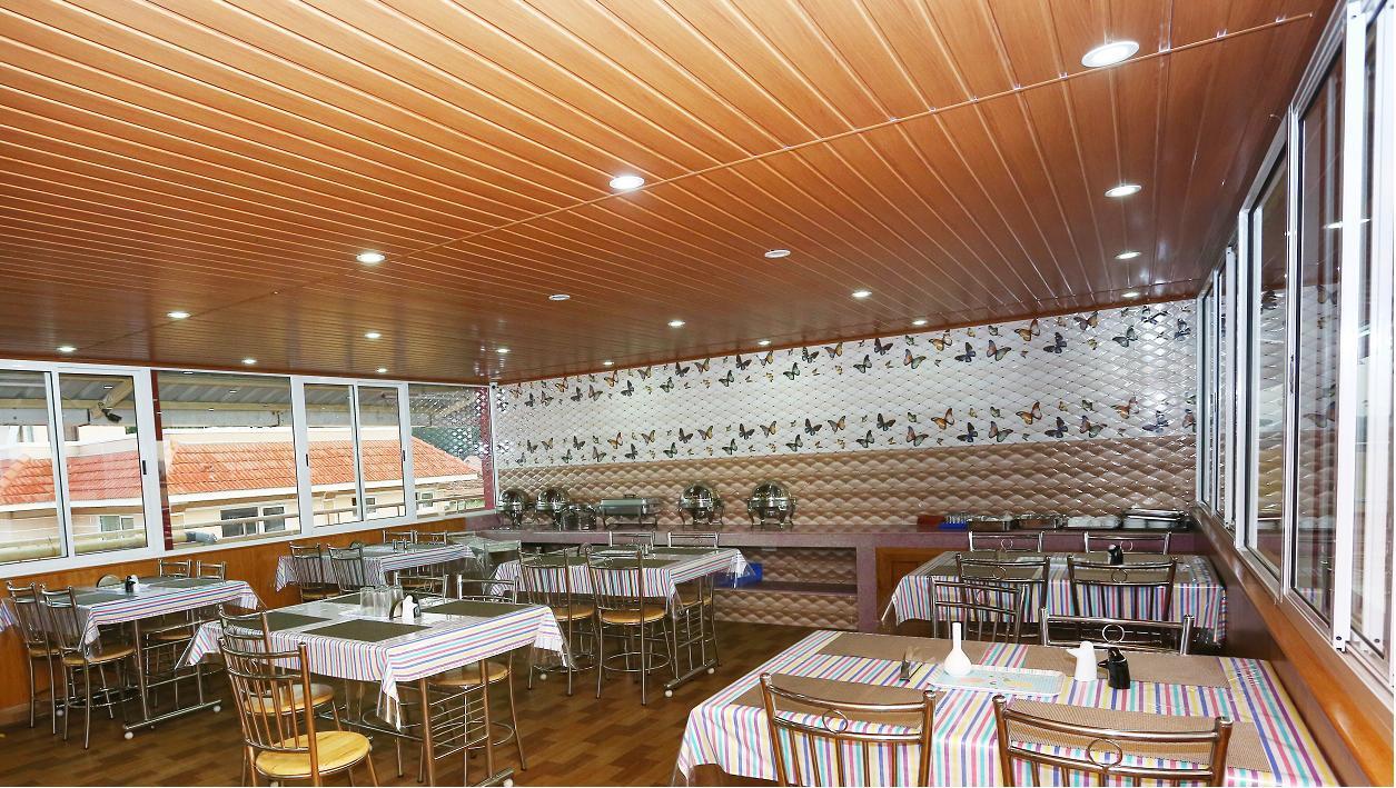MMR Grand Inn Udagamandalam Exterior foto