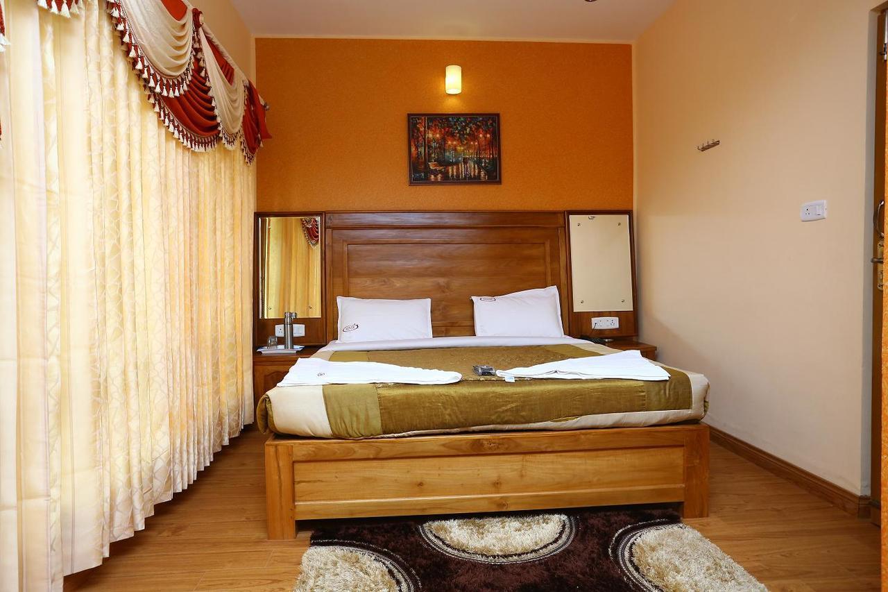 MMR Grand Inn Udagamandalam Exterior foto